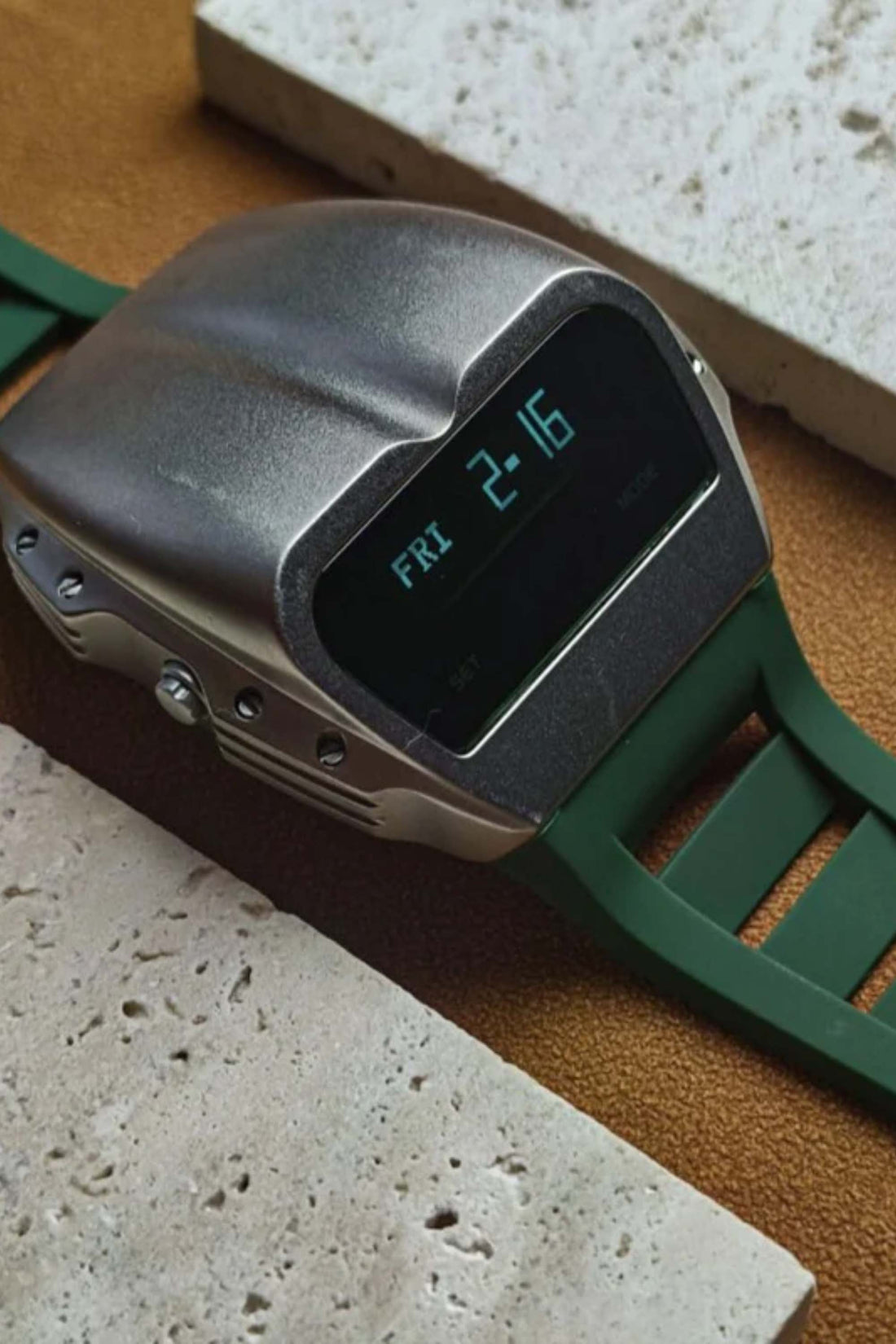 Old Retro | Green Digital Watch