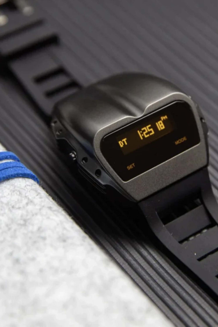 Old Retro | Dark Grey Digital Watch