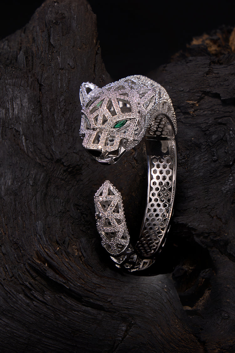 Shimmering Roar | Silver leopard Bracelet
