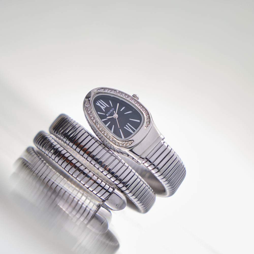 Le Serpent | Silver Black Dial Serpenti Watch | A Bovbo Edition Watch - (40342604)