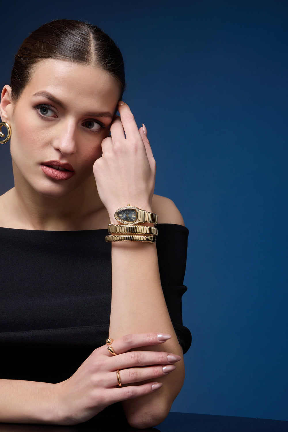 Le Serpent | Golden Black Serpenti Watch | A Bovbo Edition Watch (40503334)