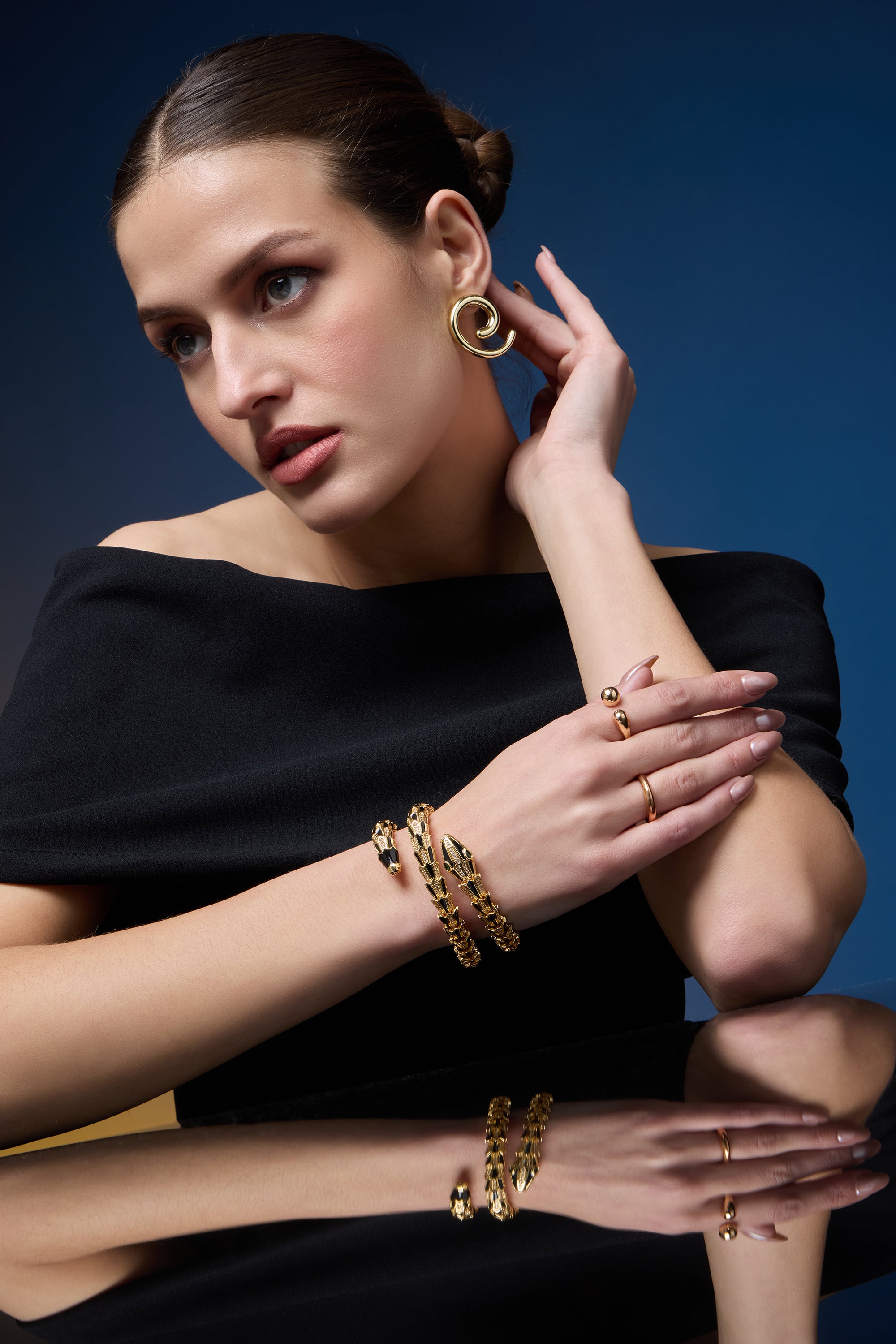 Diamond Starlight | Golden Black Snake Bracelet