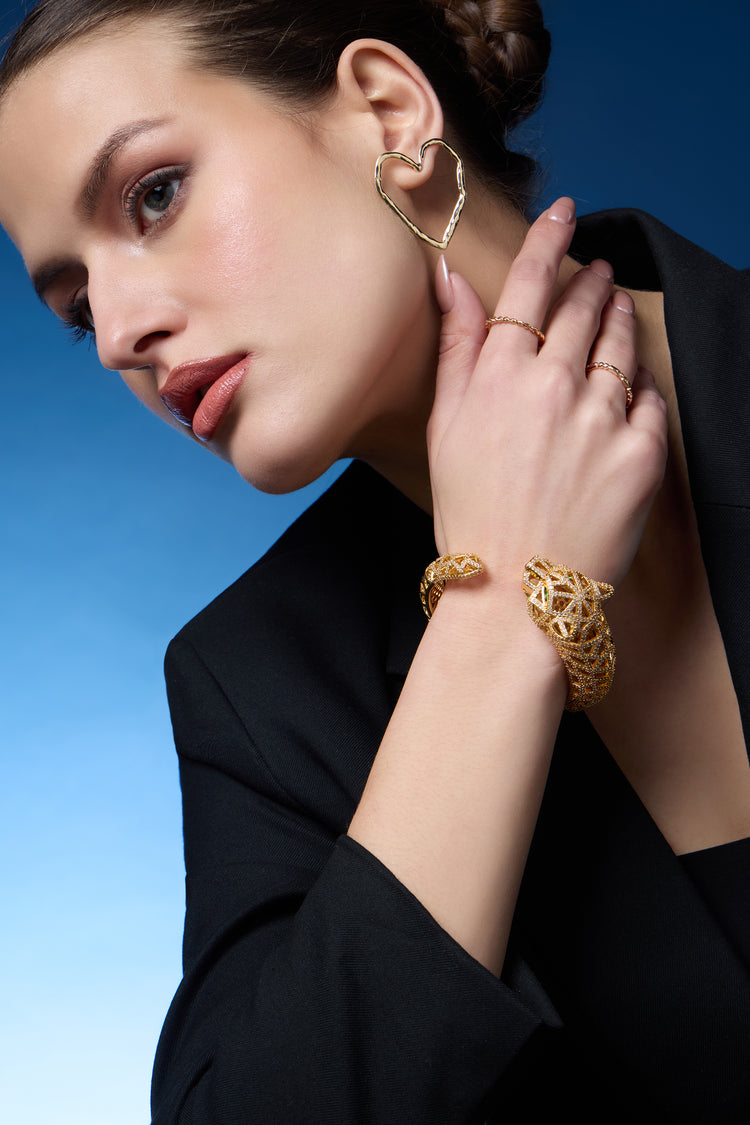 Shimmering Roar | Golden Leopard Diamond Bracelet