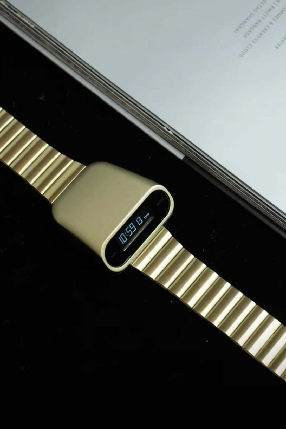 Gladiator | Golden Digital Watch - (41070750)
