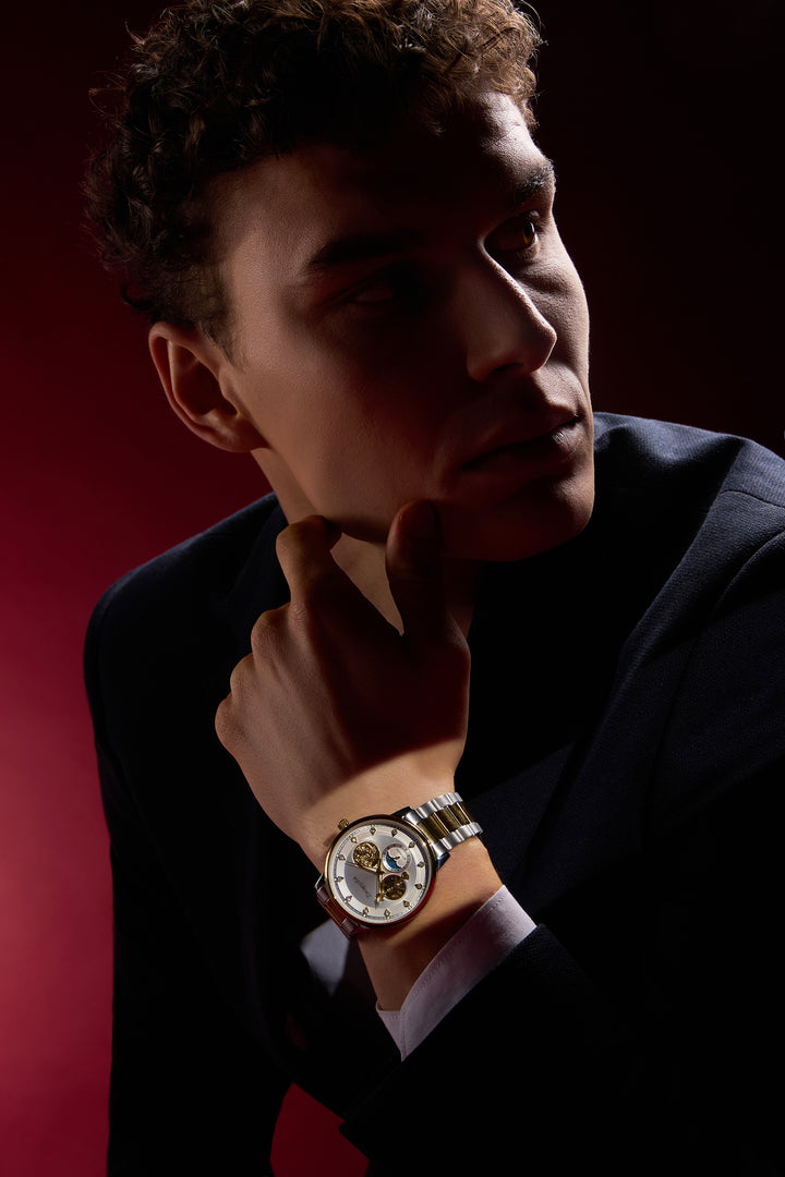 Louisepoch | Golden Diamond Watch