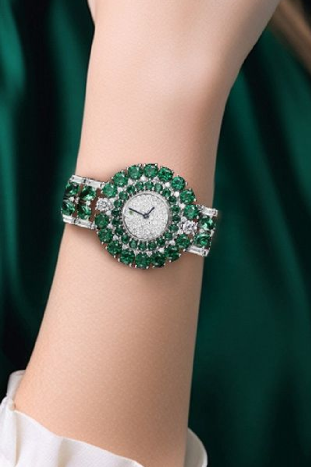 Emerald Radiance Diamond Halo Luxury Bracelet Watch