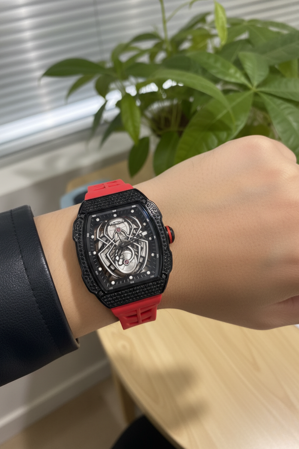 ROSDN Spider Core Red & Black Automatic Mechanical Watch