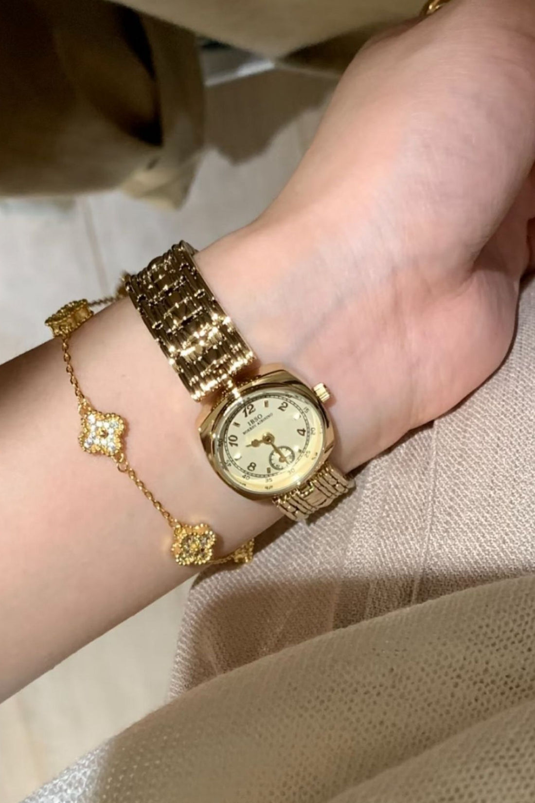 The Regent Aurum | Golden Cream Quartz Watch - (ZIVRORGAUGLDCR0104)