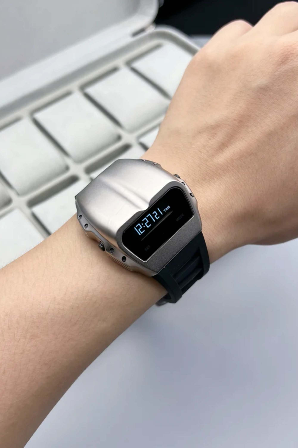Old Retro | Silver Black Digital Watch (39907752)