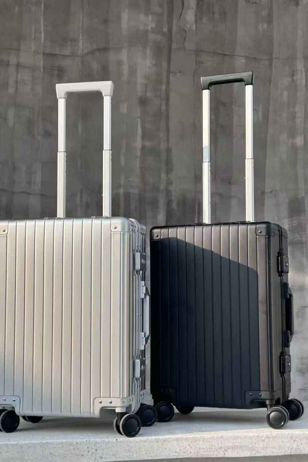 Zivanche Vaultor 60-Slot Watch Travel Case